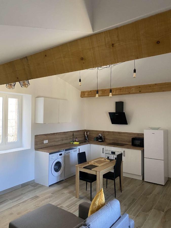 Bel Appartement Au Coeur Du Village De Sartene Sartène Exterior foto
